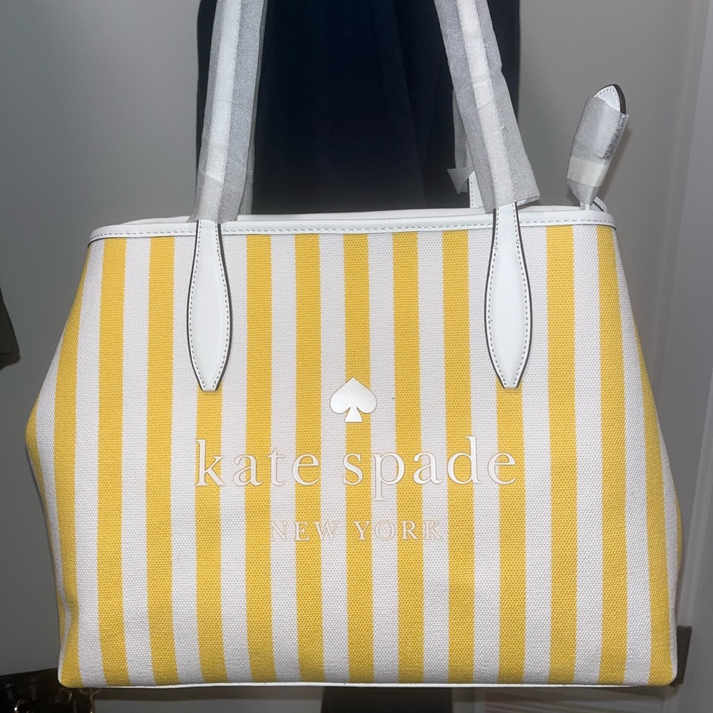 NWT Kate Spade Street Tote - Picture 3 of 7